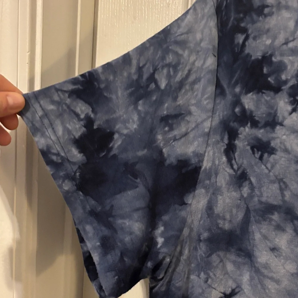 Blue Tie-Dye Short Sleeve Women's Top - Picture 5 of 7